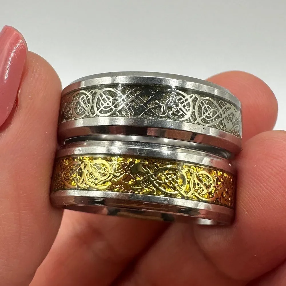 Men's size 13, Silver tone‎ metal with silver/gold scroll work in center, ring!